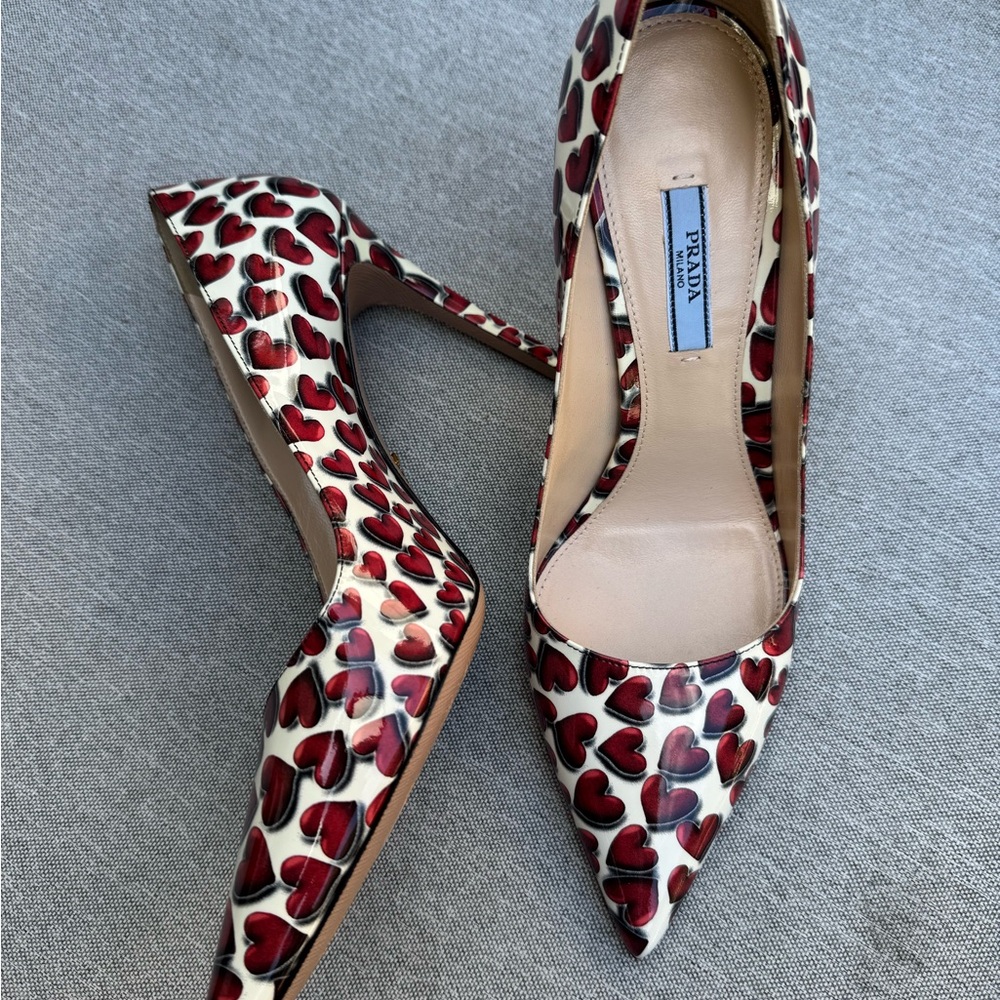 Prada Women's Heart Print Heels - Patent Leather - Picture 3 of 4